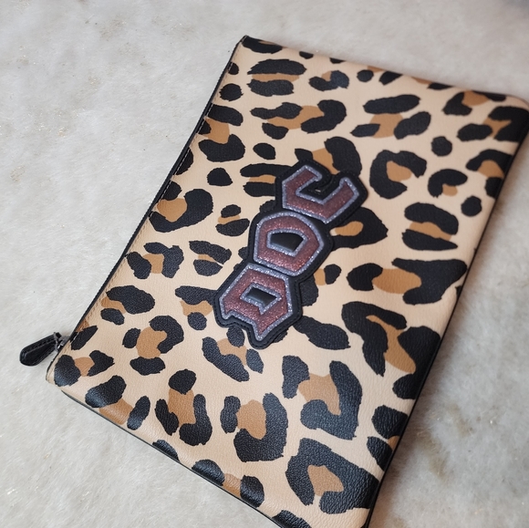 Nwt coach x Disney clutch - Picture 2 of 5